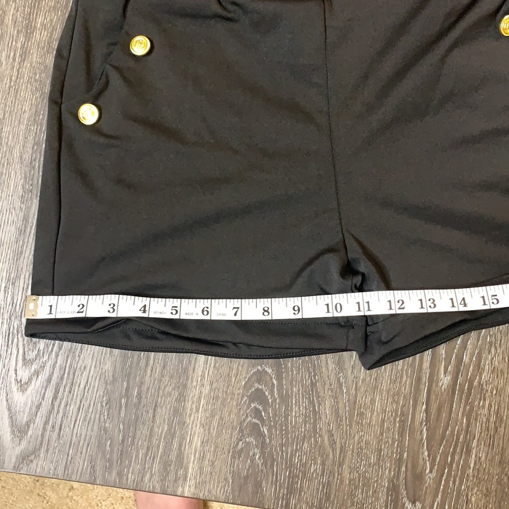 Casual button shorts - Picture 5 of 5